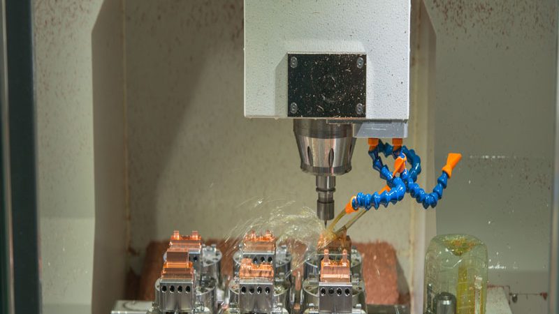 高精密塑胶模具：揭秘其制造工艺与关键要素**