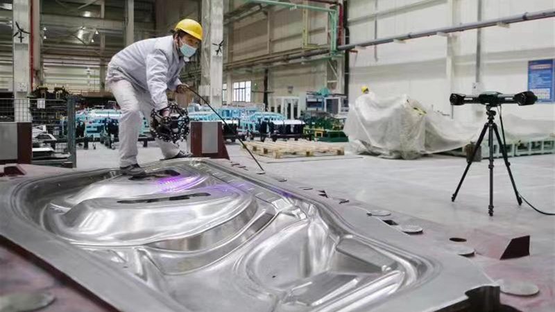 汽车内饰双色注塑模具：揭秘其报价背后的关键因素**