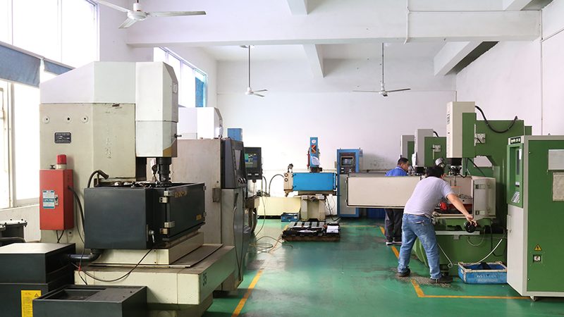 汽车模具厂家直销靠谱？揭秘其背后的关键因素